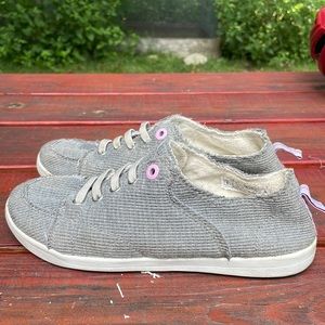 Vionic Beach Pismo casual sneaker size 8